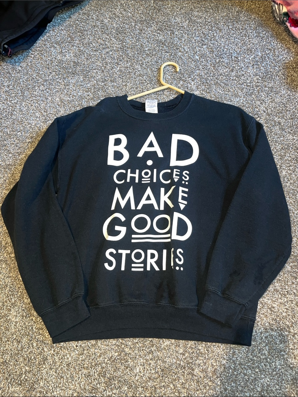 Womenโs crewneck sweater